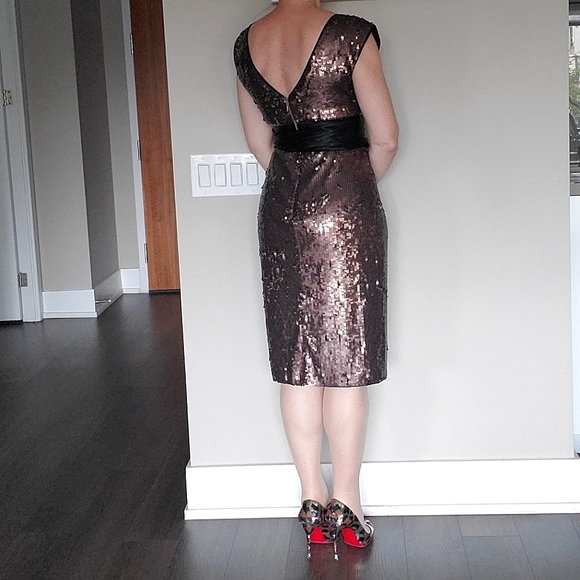 ๐ 3X HOST PICK ๐ BCBG MaxAzria Sequins Cocktail Dress - Picture 7 of 15